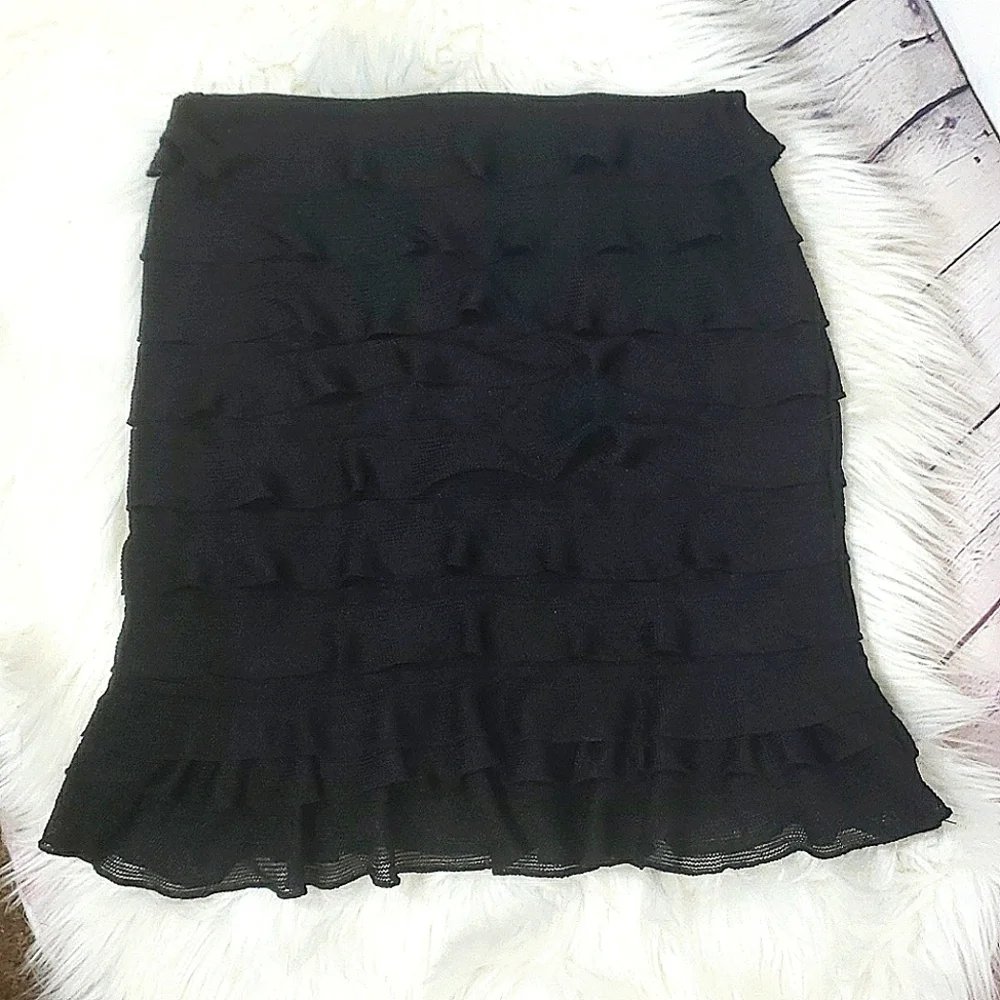 Max Studio Black Ruffle Skirt Size S